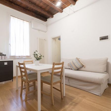 San Donato 21 By Studio Vita Bolonya Dış mekan fotoğraf